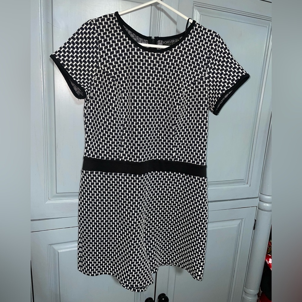 Forever 21 Plus Black & White Romper size XL
